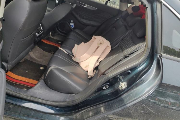 Used Dongfeng Aeolus Yixuan MAX 2021 1.5T Super Cool Dad Edition Left Rear Seat
