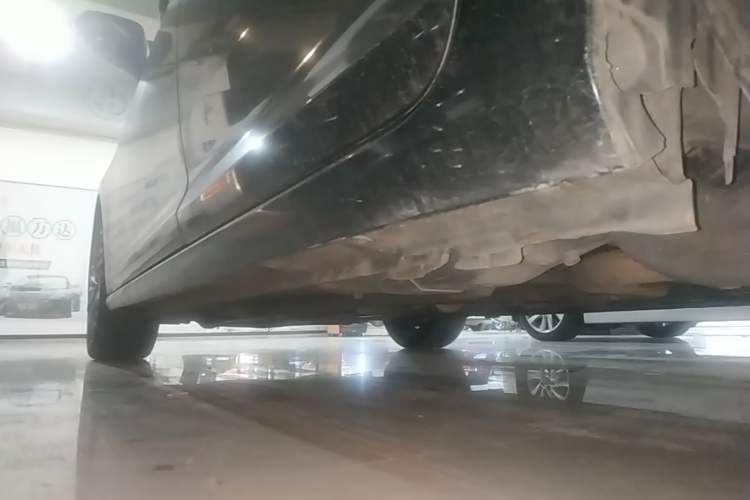 Used Dongfeng Aeolus Yixuan MAX 2021 1.5T Ultra-Stylish Trendsetter Edition Left Side Sill