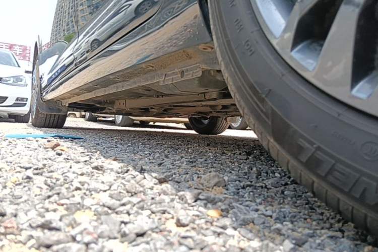 Used Dongfeng Aeolus Yixuan MAX 2021 1.5T Starry Edition Left Side Sill