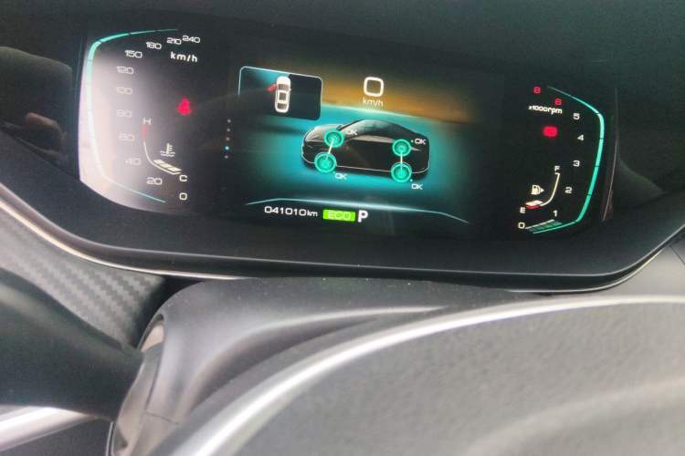 Used Dongfeng Aeolus Yixuan MAX 2021 1.5T Super-Powered Dad Edition Odometer Close Up