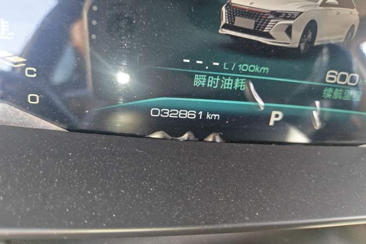 Used Dongfeng Aeolus Yixuan MAX 2021 1.5T Super-Powered Dad Edition Odometer Close Up