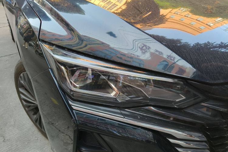 Used Dongfeng Aeolus Yixuan MAX 2021 1.5T Ultra-Stylish Trendsetter Edition Right Front Headlight