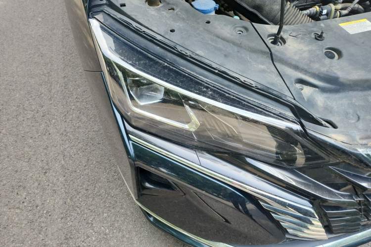 Used Dongfeng Aeolus Yixuan MAX 2021 1.5T Ultra-Stylish Trendsetter Edition Right Front Headlight
