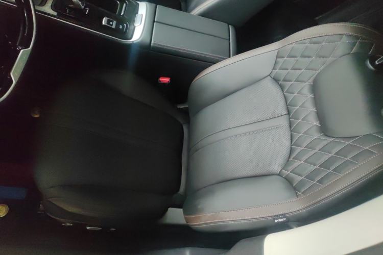 Used Dongfeng Aeolus Yixuan MAX 2021 1.5T Ultra-Fierce Cool Dad Edition Right Front Seat