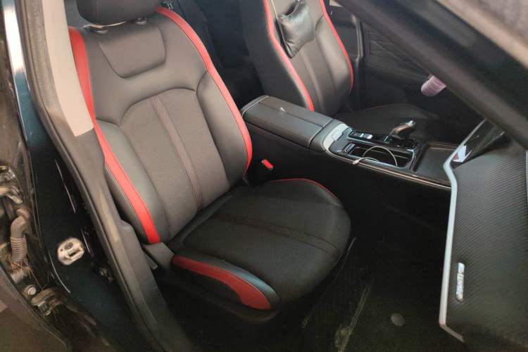 Used Dongfeng Aeolus Yixuan MAX 2021 1.5T Super-Powered Dad Edition Right Front Seat