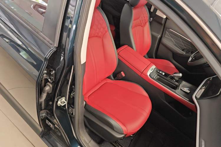 Used Dongfeng Aeolus Yixuan MAX 2021 1.5T Ultra-Stylish Trendsetter Edition Right Front Seat