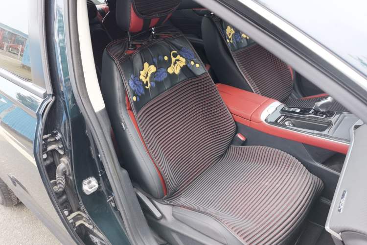 Used Dongfeng Aeolus Yixuan MAX 2021 1.5T Ultra-Stylish Trendsetter Edition Right Front Seat