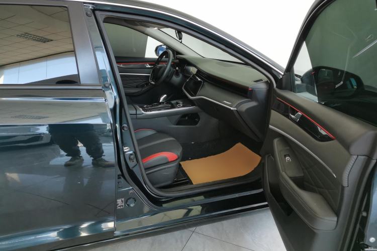 Used Dongfeng Aeolus Yixuan MAX 2021 1.5T Super-Powered Dad Edition Right Front Seat