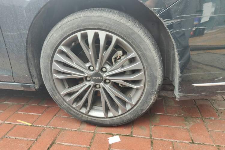Used Dongfeng Aeolus Yixuan MAX 2021 1.5T Ultra-Stylish Trendsetter Edition Right Front Wheel Hub