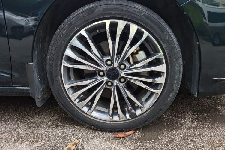 Used Dongfeng Aeolus Yixuan MAX 2021 1.5T Ultra-Stylish Trendsetter Edition Right Front Wheel Hub