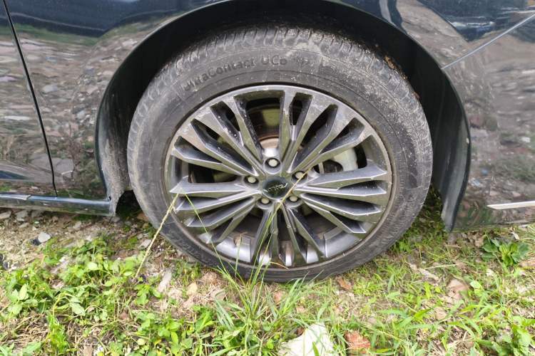 Used Dongfeng Aeolus Yixuan MAX 2021 1.5T Super Cool Dad Edition Right Front Wheel Hub
