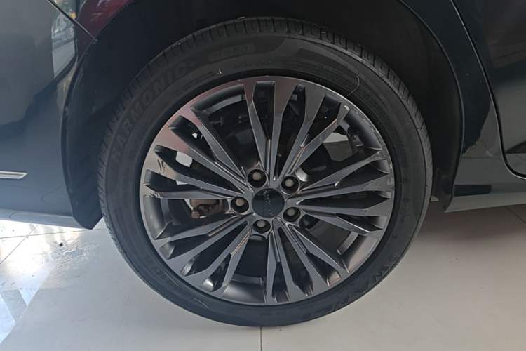 Used Dongfeng Aeolus Yixuan MAX 2021 1.5T Super-Powered Dad Edition Right Rear Wheel Hub