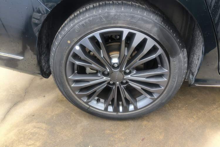 Used Dongfeng Aeolus Yixuan MAX 2021 1.5T Ultra-Stylish Trendsetter Edition Right Rear Wheel Hub
