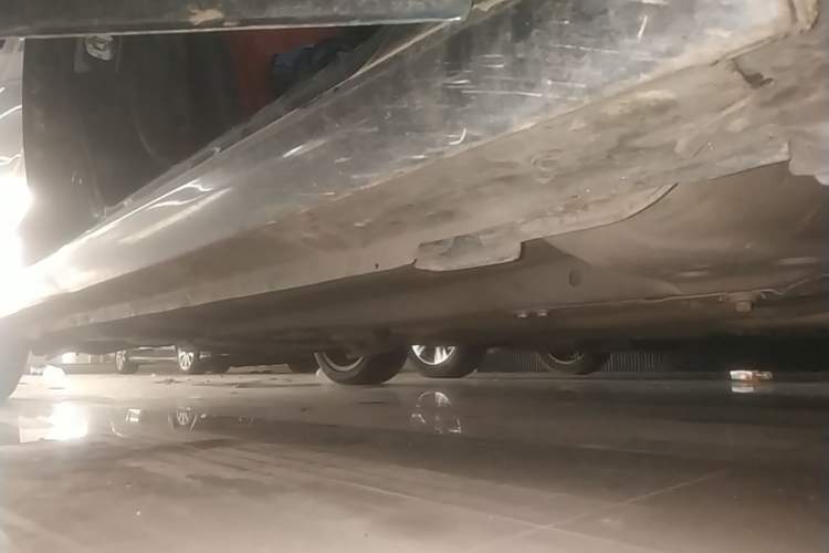 Used Dongfeng Aeolus Yixuan MAX 2021 1.5T Ultra-Stylish Trendsetter Edition Right Side Sill