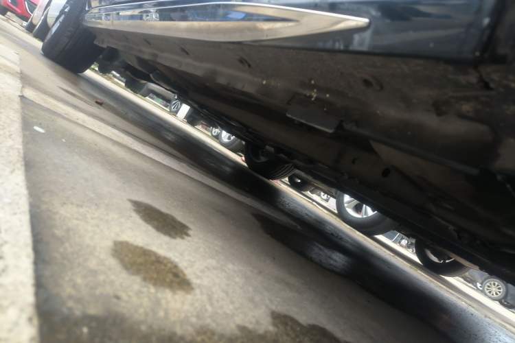 Used Dongfeng Aeolus Yixuan MAX 2021 1.5T Ultra-Stylish Trendsetter Edition Right Side Sill