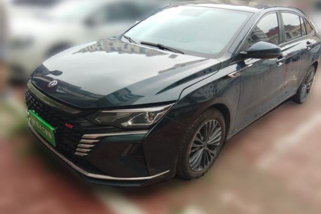 Używany Dongfeng Aeolus Yixuan MAX 2021 1.5T Super-Powered Dad Edition