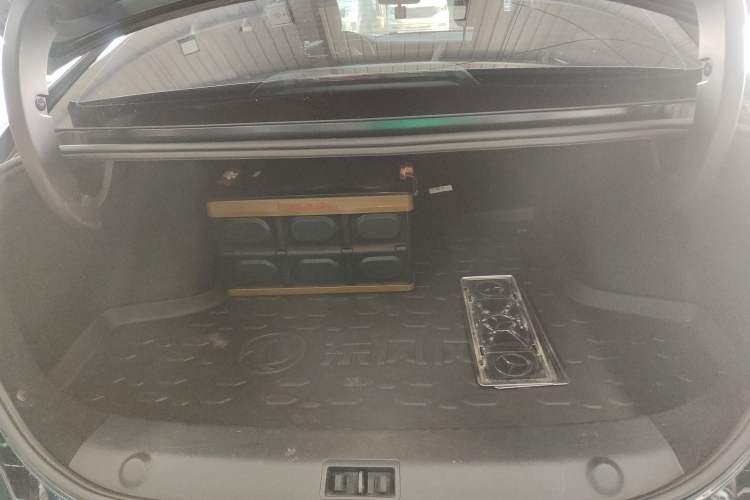 Used Dongfeng Aeolus Yixuan MAX 2021 1.5T Ultra-Fierce Cool Dad Edition Trunk