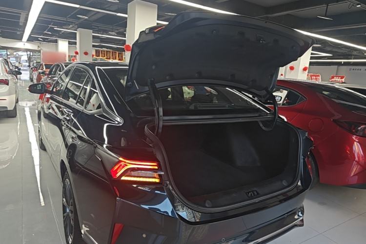 Used Dongfeng Aeolus Yixuan MAX 2021 1.5T Super-Powered Dad Edition Trunk