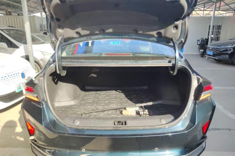 Used Dongfeng Aeolus Yixuan MAX 2021 1.5T Super-Powered Dad Edition Trunk