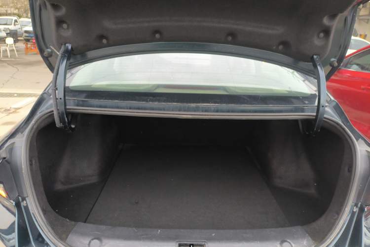 Used Dongfeng Aeolus Yixuan MAX 2021 1.5T Super-Powered Dad Edition Trunk