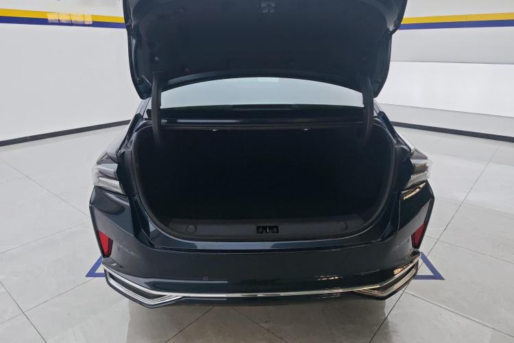 Used Dongfeng Aeolus Yixuan MAX 2021 1.5T Super Cool Dad Edition Trunk