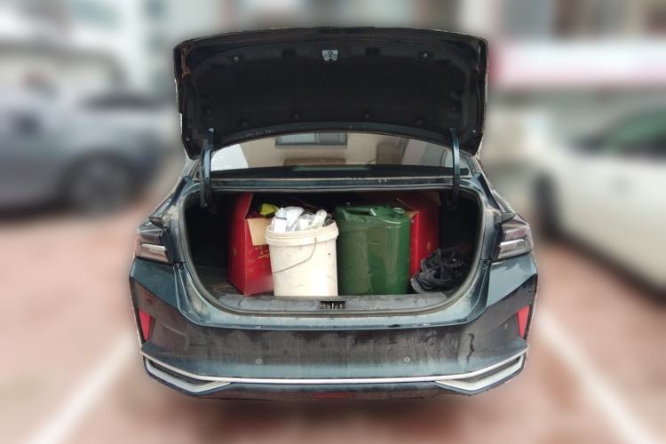 Used Dongfeng Aeolus Yixuan MAX 2021 1.5T Super-Powered Dad Edition Trunk
