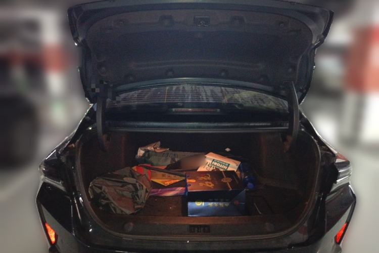 Used Dongfeng Aeolus Yixuan MAX 2021 1.5T Super Cool Dad Edition Trunk
