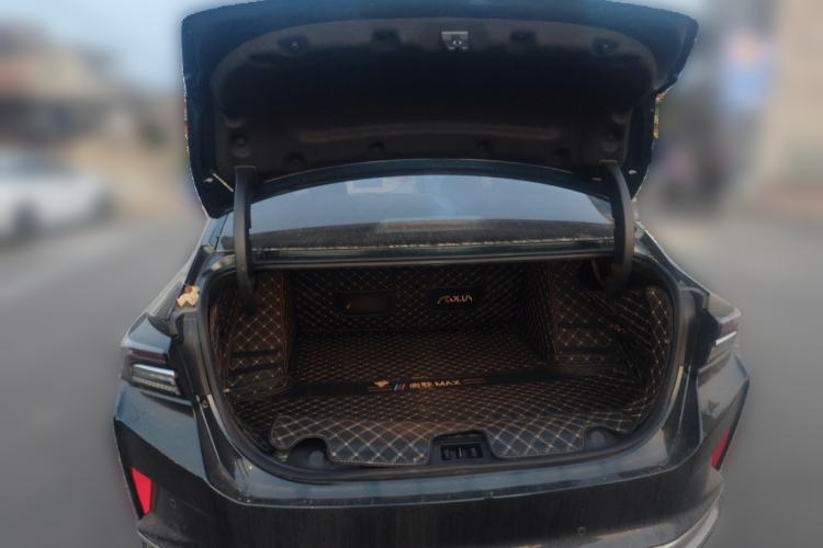 Used Dongfeng Aeolus Yixuan MAX 2021 1.5T Ultra-Stylish Trendsetter Edition Trunk