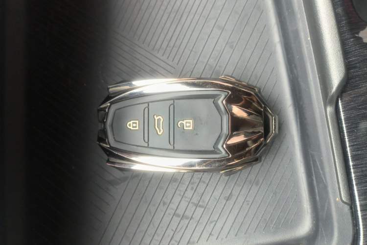 Used Dongfeng Aeolus Yixuan MAX 2021 1.5T Ultra-Stylish Trendsetter Edition Vehicle Key