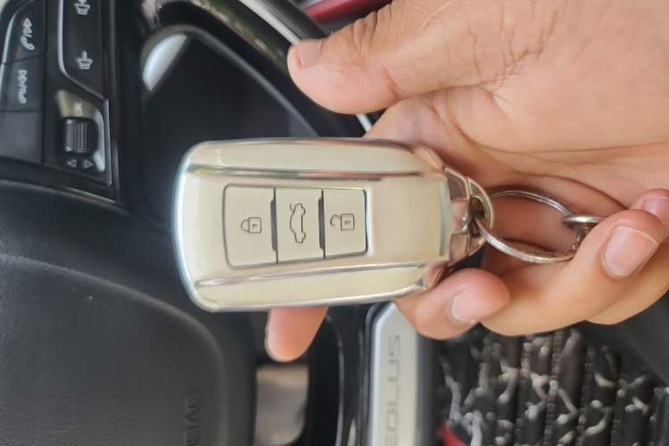 Used Dongfeng Aeolus Yixuan MAX 2021 1.5T Ultra-Stylish Trendsetter Edition Vehicle Key
