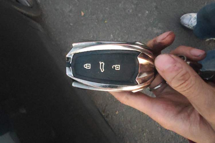 Used Dongfeng Aeolus Yixuan MAX 2021 1.5T Ultra-Stylish Trendsetter Edition Vehicle Key
