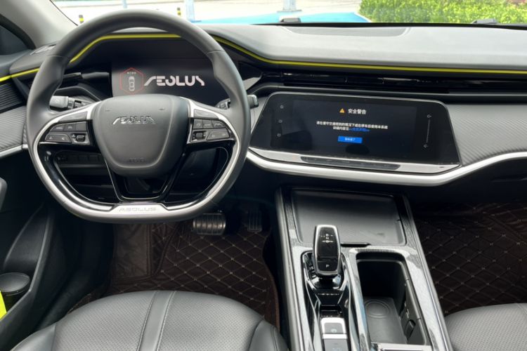 Used Dongfeng Aeolus Yixuan MAX 2021 Super-Efficient Dad Hybrid Edition Audio And AC Panel