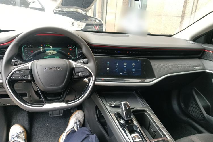 Used Dongfeng Aeolus Yixuan MAX 2021 1.5T Super-Powered Dad Edition Center Console