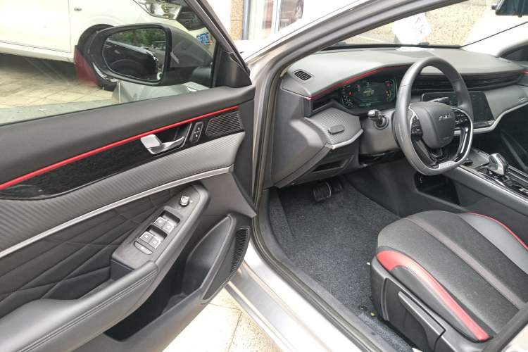 Used Dongfeng Aeolus Yixuan MAX 2021 1.5T Super-Powered Dad Edition Driver Seat