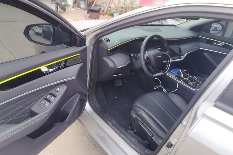 Used Dongfeng Aeolus Yixuan MAX 2021 Super-Efficient Dad Hybrid Edition Driver Seat