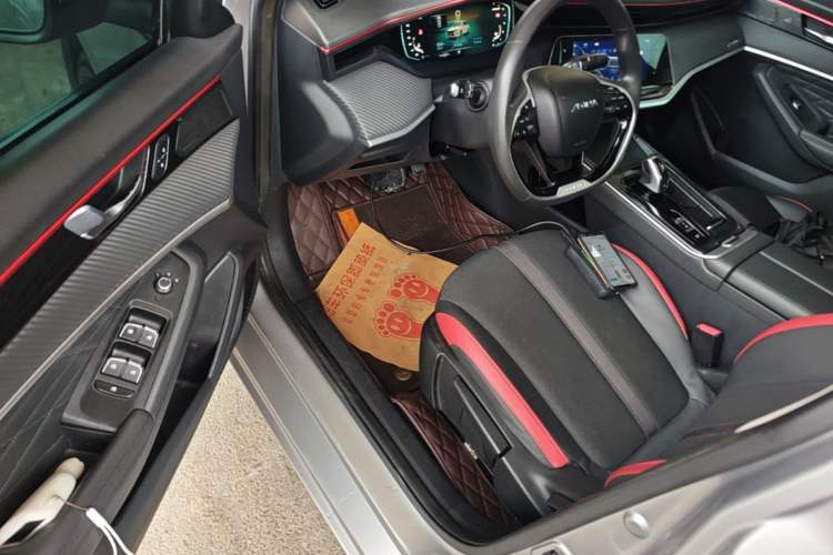 Used Dongfeng Aeolus Yixuan MAX 2021 1.5T Super-Powered Dad Edition Driver Seat