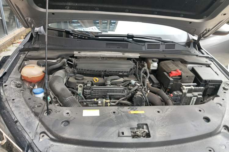 Used Dongfeng Aeolus Yixuan MAX 2021 1.5T Super-Powered Dad Edition Engine Bay