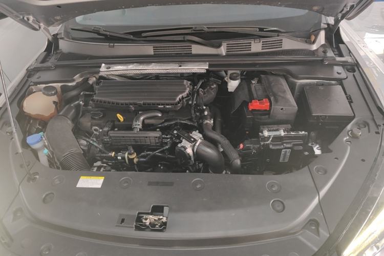 Used Dongfeng Aeolus Yixuan MAX 2021 1.5T Super-Powered Dad Edition Engine Bay