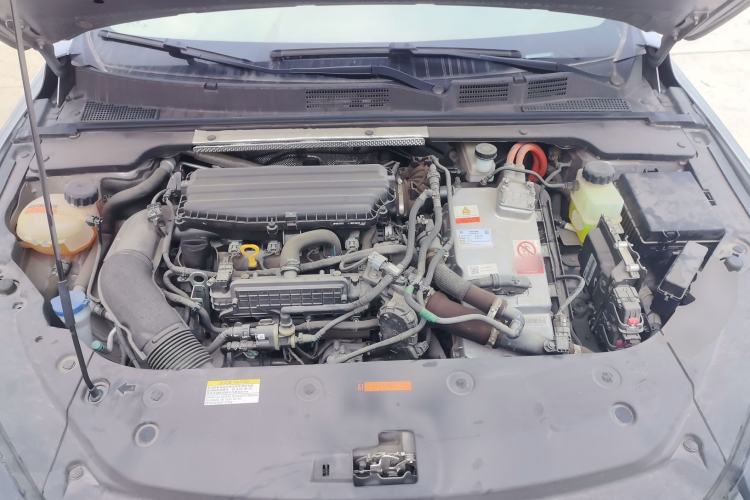 Used Dongfeng Aeolus Yixuan MAX 2021 Super-Efficient Dad Hybrid Edition Engine Bay