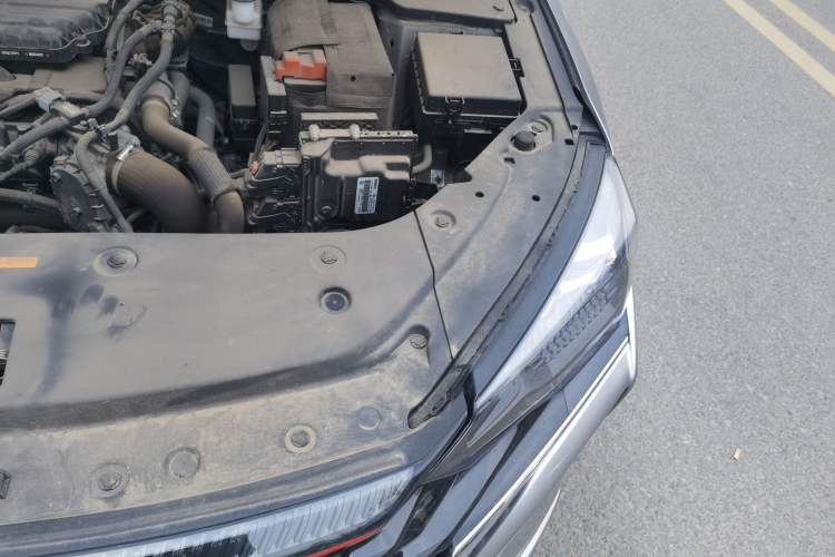Used Dongfeng Aeolus Yixuan MAX 2021 1.5T Ultra-Stylish Trendsetter Edition Engine Bay Left