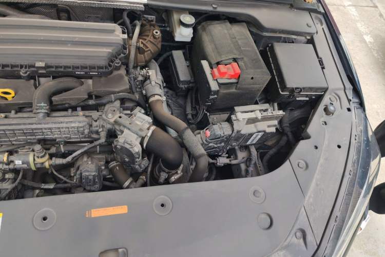 Used Dongfeng Aeolus Yixuan MAX 2021 1.5T Ultra-Stylish Trendsetter Edition Engine Bay Left