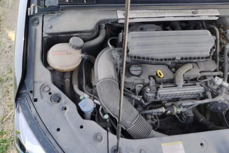 Used Dongfeng Aeolus Yixuan MAX 2021 1.5T Ultra-Stylish Trendsetter Edition Engine Bay Right