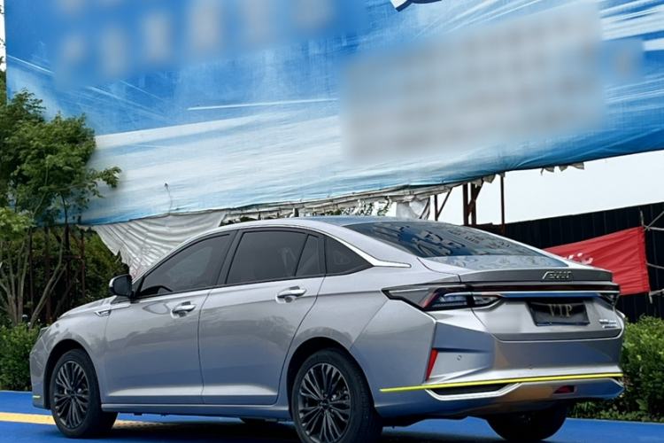 Used Dongfeng Aeolus Yixuan MAX 2021 Super-Efficient Dad Hybrid Edition Exterior 1