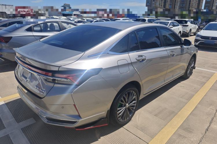Used Dongfeng Aeolus Yixuan MAX 2021 1.5T Super-Powered Dad Edition Exterior 3