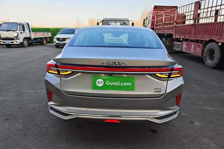 Used Dongfeng Aeolus Yixuan MAX 2021 1.5T Super-Powered Dad Edition Exterior 4