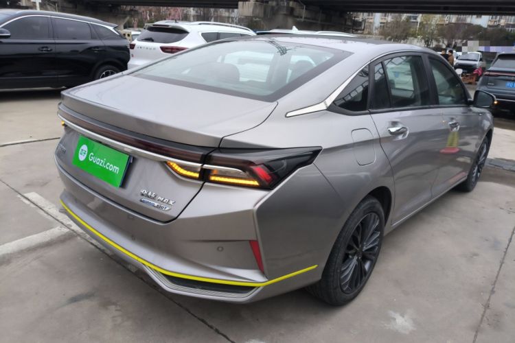 Used Dongfeng Aeolus Yixuan MAX 2021 Super-Efficient Dad Hybrid Edition Exterior 5