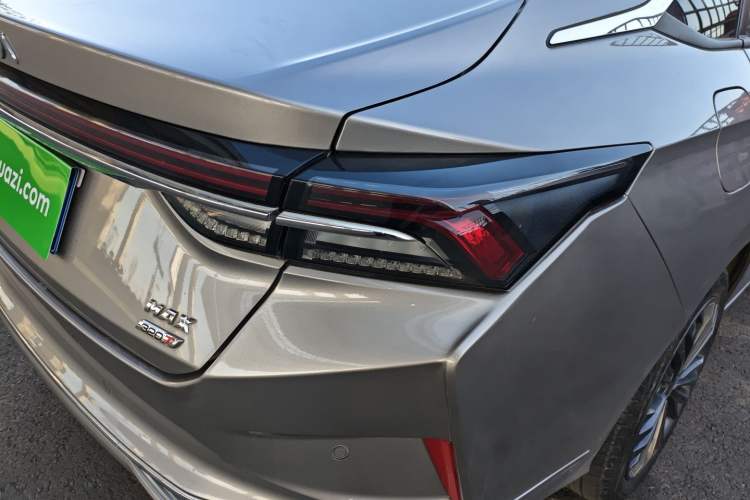 Used Dongfeng Aeolus Yixuan MAX 2021 1.5T Super-Powered Dad Edition Exterior 6