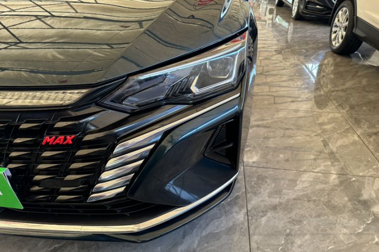 Used Dongfeng Aeolus Yixuan MAX 2021 1.5T Super-Powered Dad Edition Exterior 6