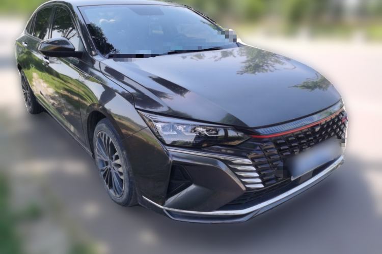 Used Dongfeng Aeolus Yixuan MAX 2021 1.5T Ultra-Stylish Trendsetter Edition Front Right 45 Deg