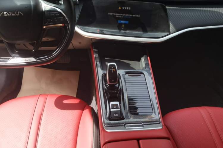 Used Dongfeng Aeolus Yixuan MAX 2021 1.5T Ultra-Stylish Trendsetter Edition Gear Lever